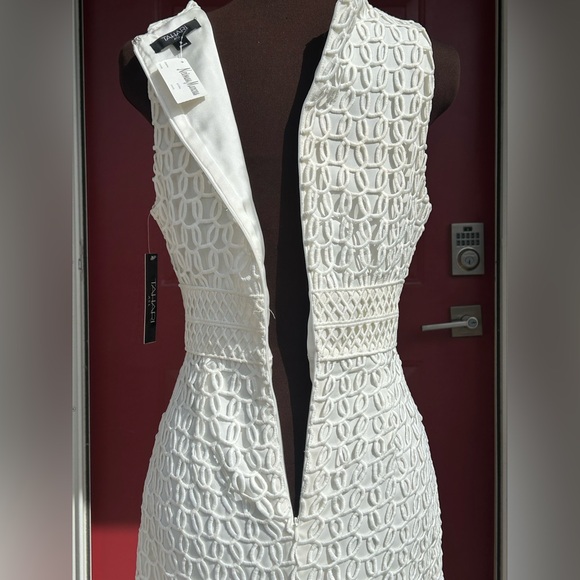 NWT TAHARI s8 ivory sheath dress-made exclusively for NEIMAN MARCUS-Macrame’ - Picture 5 of 11